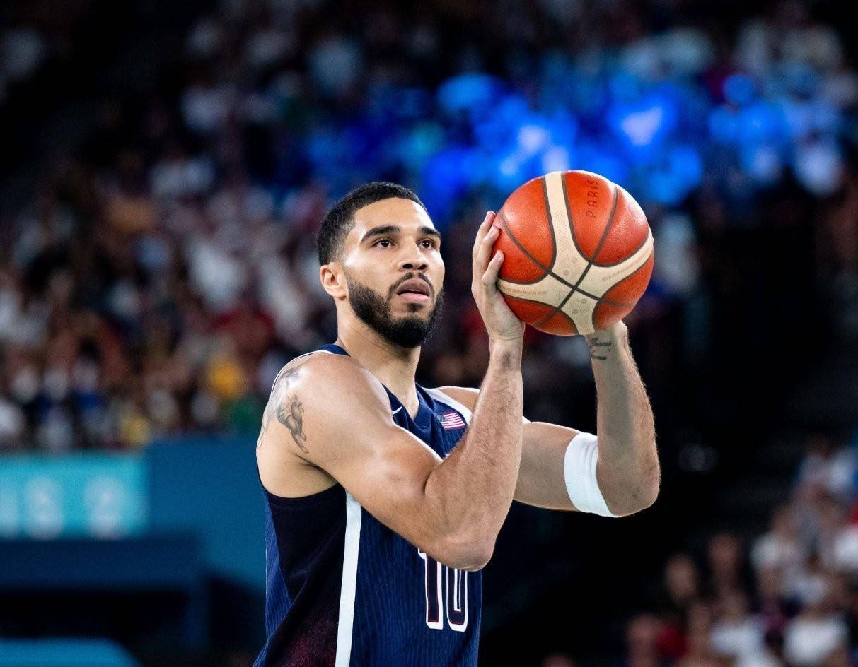 九游app下载-加拿大男篮强势勇士，克莱绝境逆转