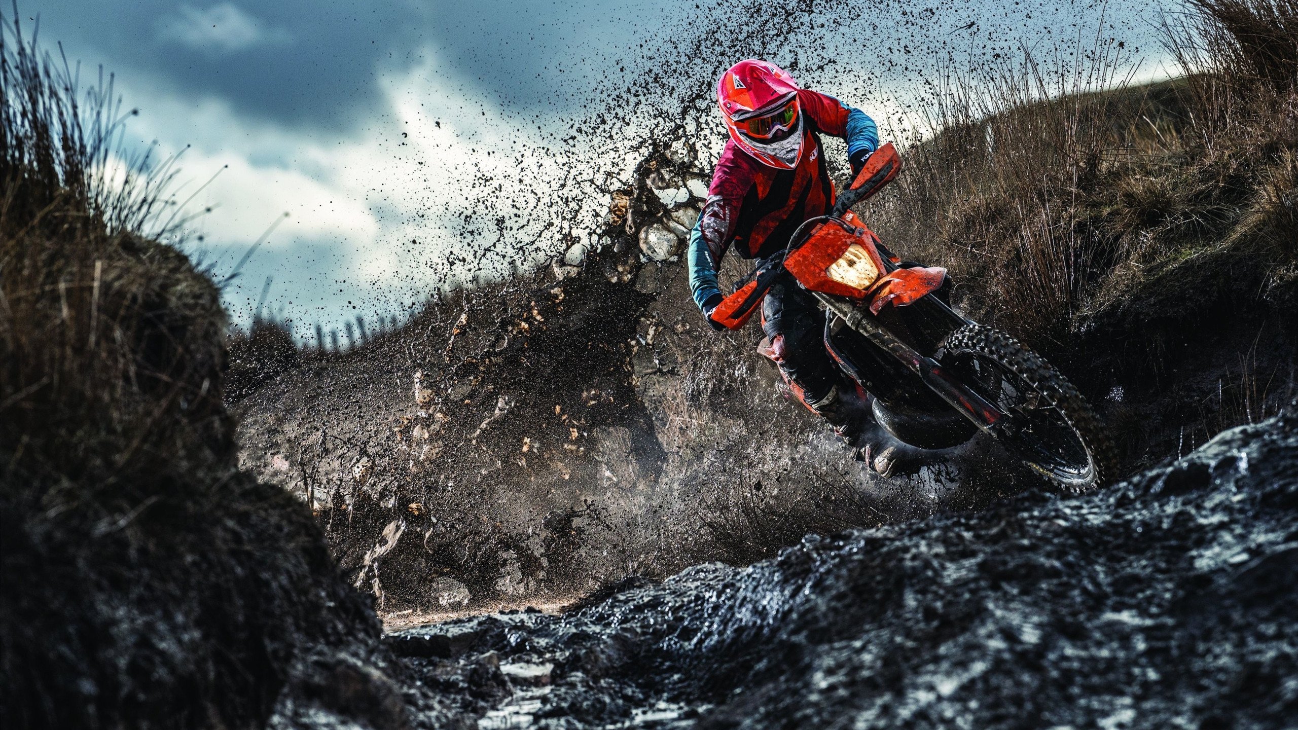 九游体育直播-孤胆与主宰，当独行侠刺穿坚盾，塔图姆于抢七升起